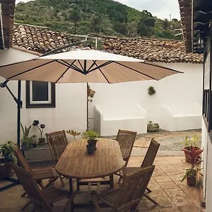 https://casa-rural-el-palmar.in-canary-islands.com